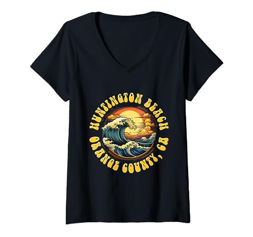 Vintage Huntington Beach Waves Sunset Des - Edgy Retro V-Neck T-Shirt